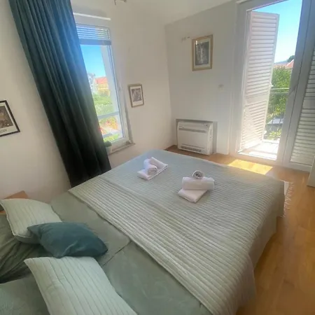 Appartement Red Shell Tribalj