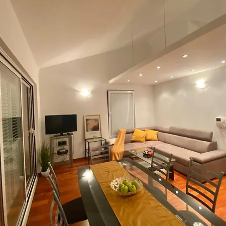 Appartement Red Shell Tribalj