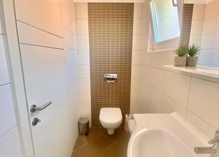 Red Shell Appartement Tribalj